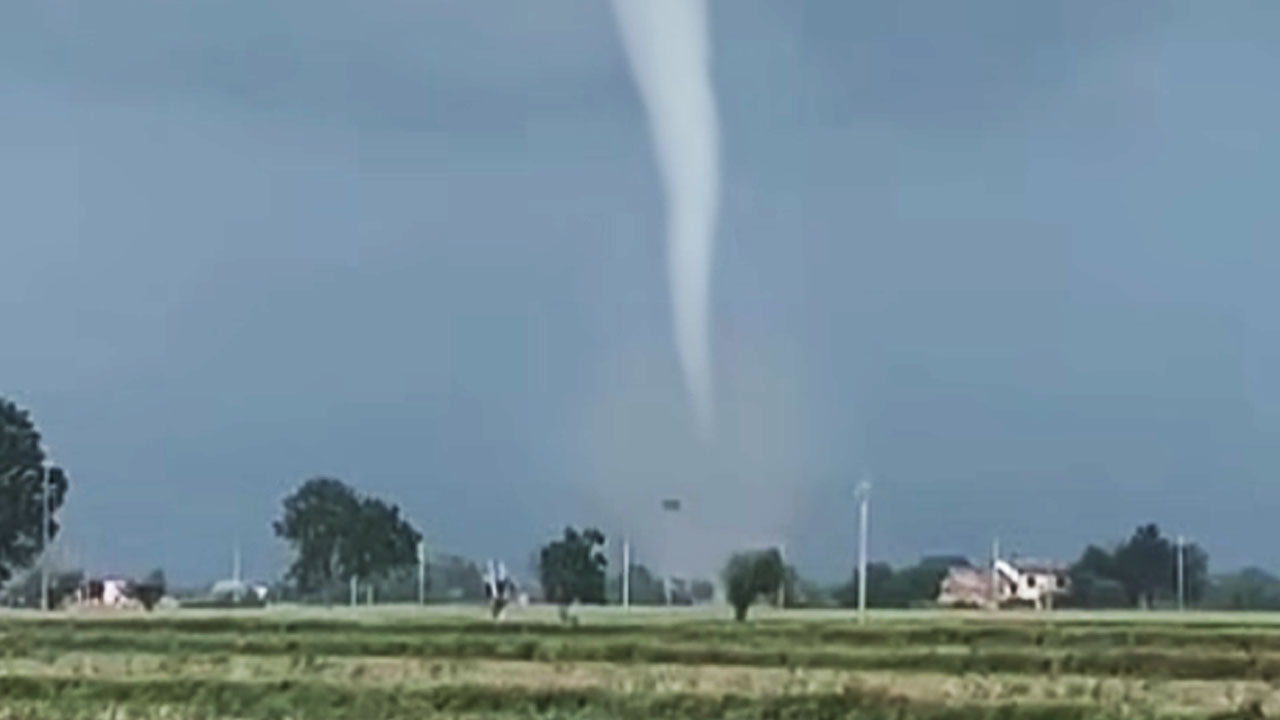 Tornado na območju pokrajine Rovigo v Benečiji