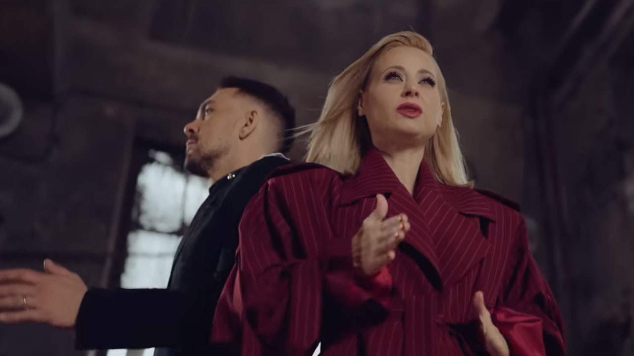 Maraaya v videospotu slovenske izvedbe njune evrovizijske pesmi Alu Alu Alu