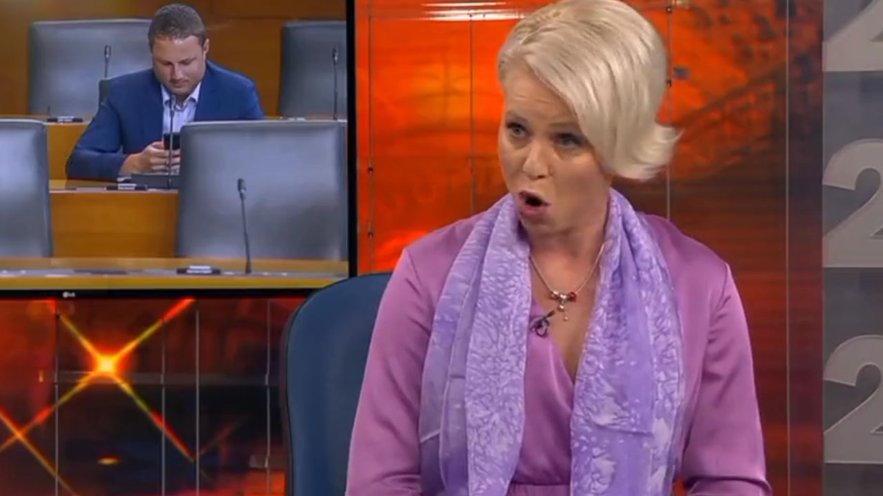 Urška Klakočar Zupančič gostja v informativni oddaji 24UR Zvečer