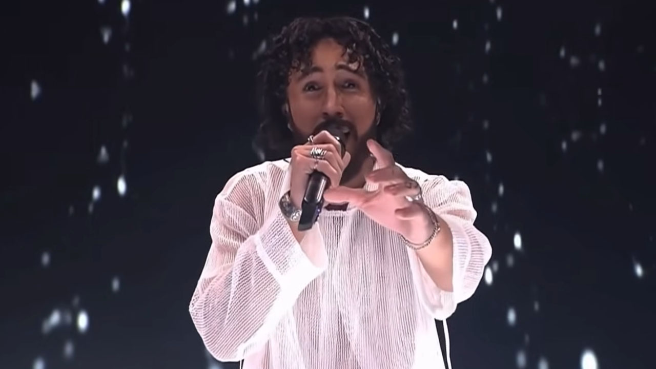 David Amaro v finalu šova Tvoje lice zvuči poznato zapel kot francoski pevec Slimane
