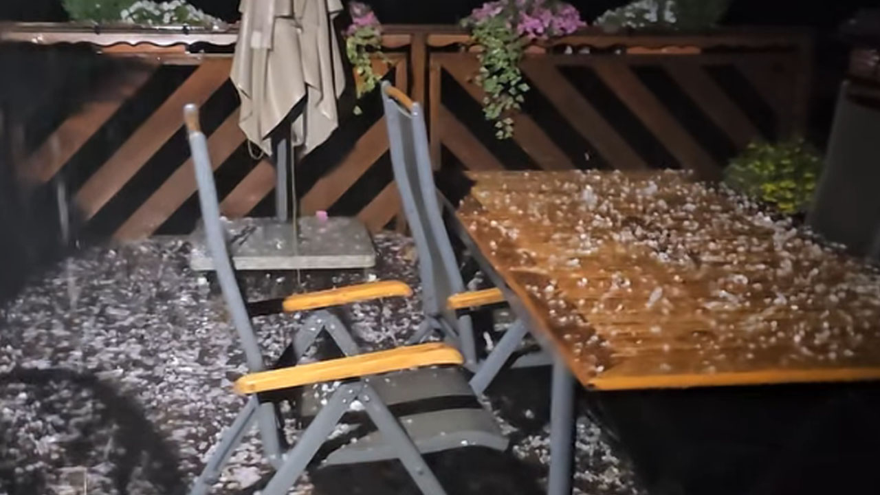 V Gozdu nad Ajdovščino manjša toča in velika količina padavin