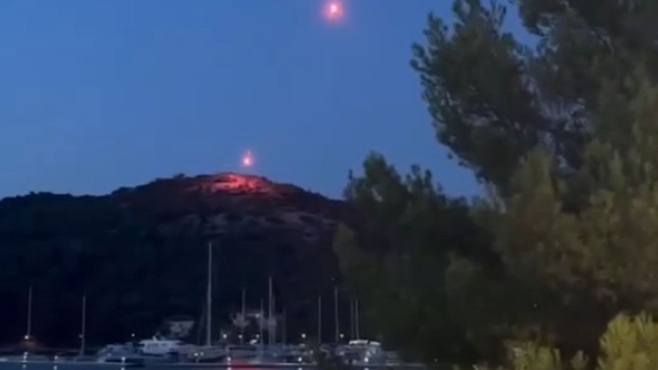 Požar pri Pakoštanih izbruhnil po uporabi signalne rakete in pirotehnike