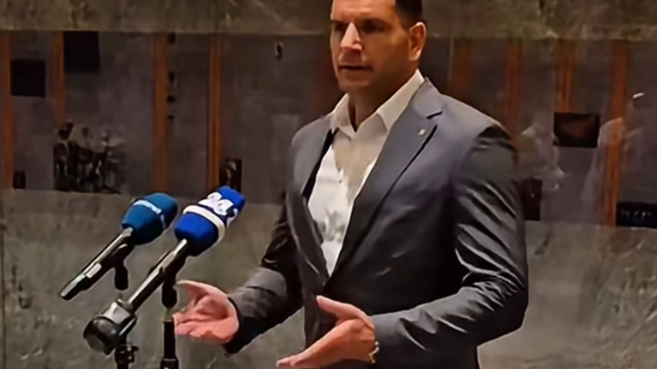Zoran Stevanović z odzivom na spletno peticijo za njegov odstop z mesta predsednika DZ