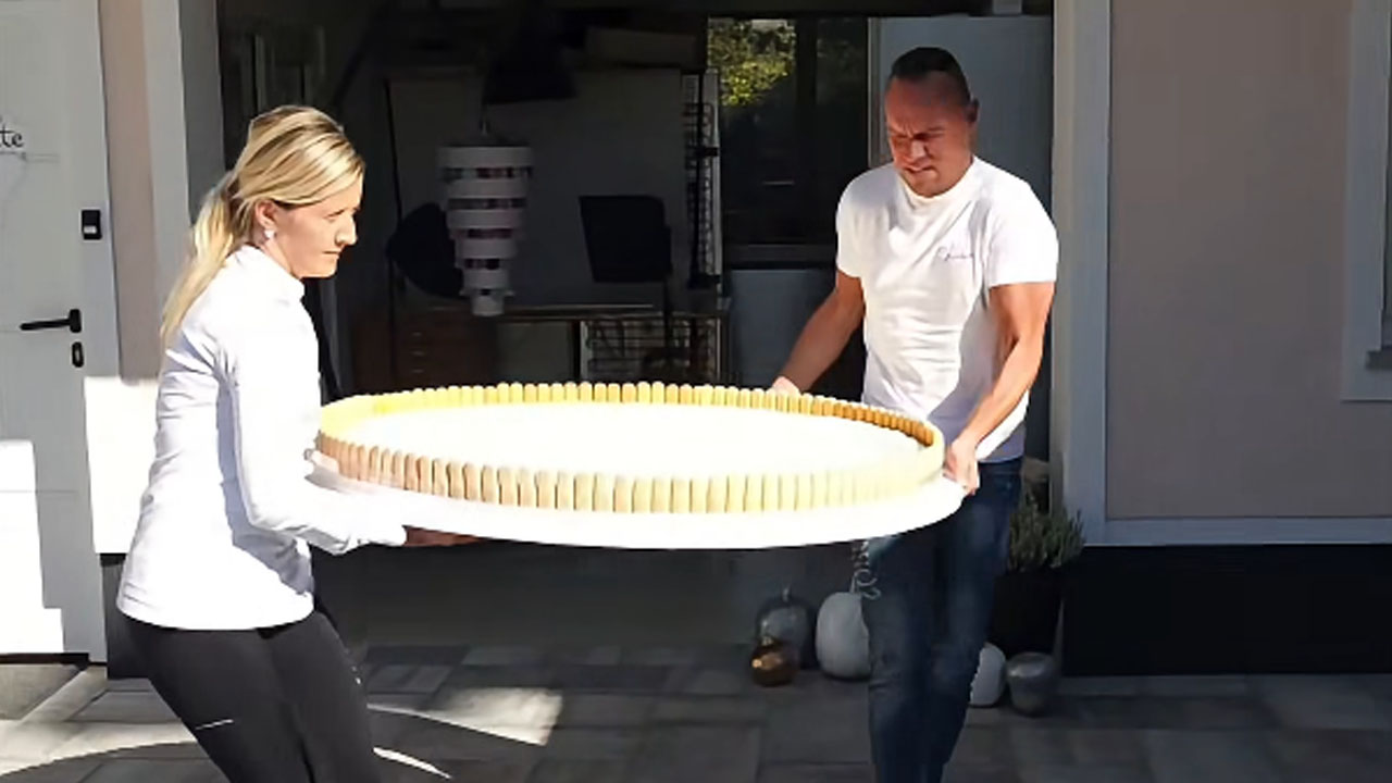 Maja izdelala poročni tiramisu s premerom okoli 1 metra