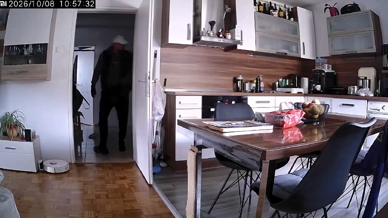 Kamera v Žalcu posnela vlomilca sredi belega dne