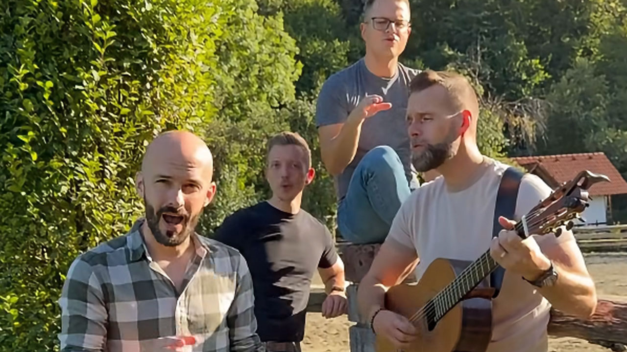 Matej Kocen iz skupine Kvatropirci zapel uspešnico Your Man