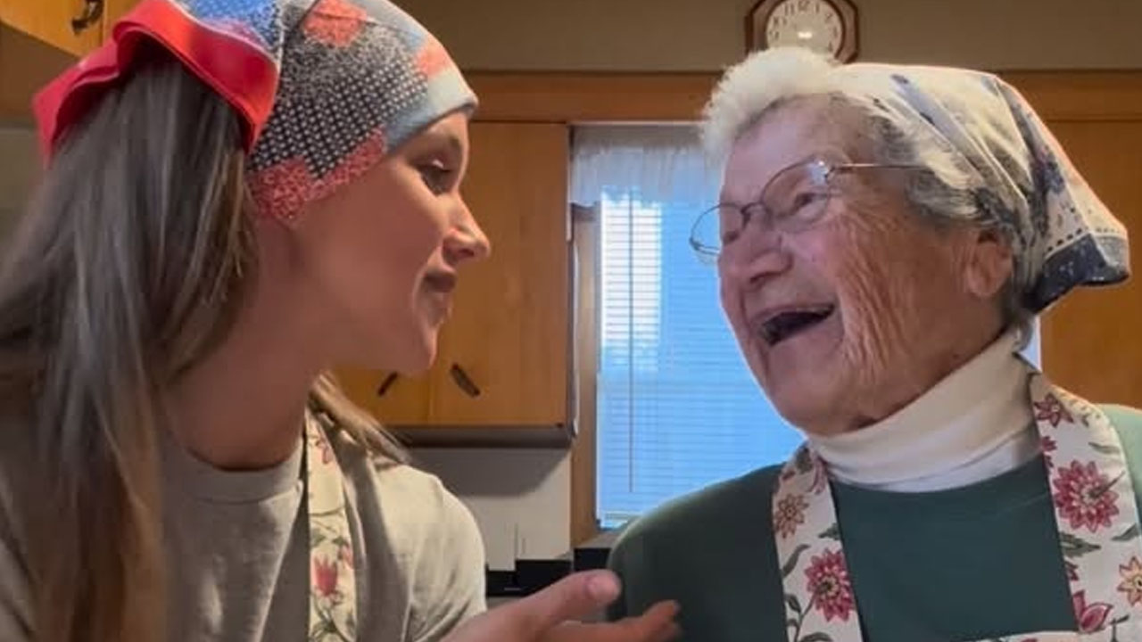 Kaitlin in njena 94-letna babica Stanka Koželj
